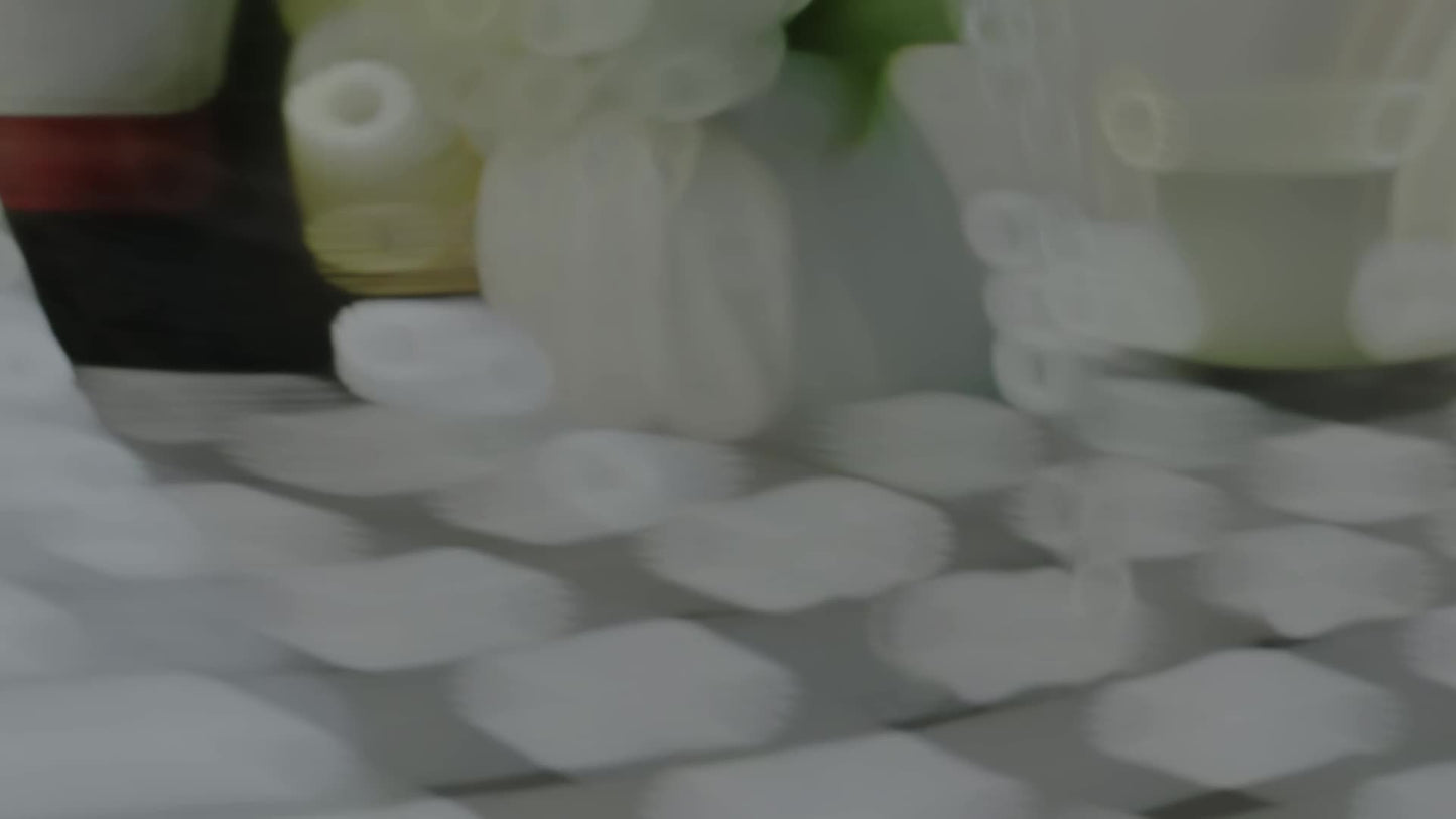1 Pc Elegant Vintage Floral Tablecloth – Waterproof & Wrinkle-Resistant, Beautiful Lavender Design for Indoor/Outdoor Dining, Perfect for Spring/Summer Parties, Lunches, Dinners, and Easter Celebrations