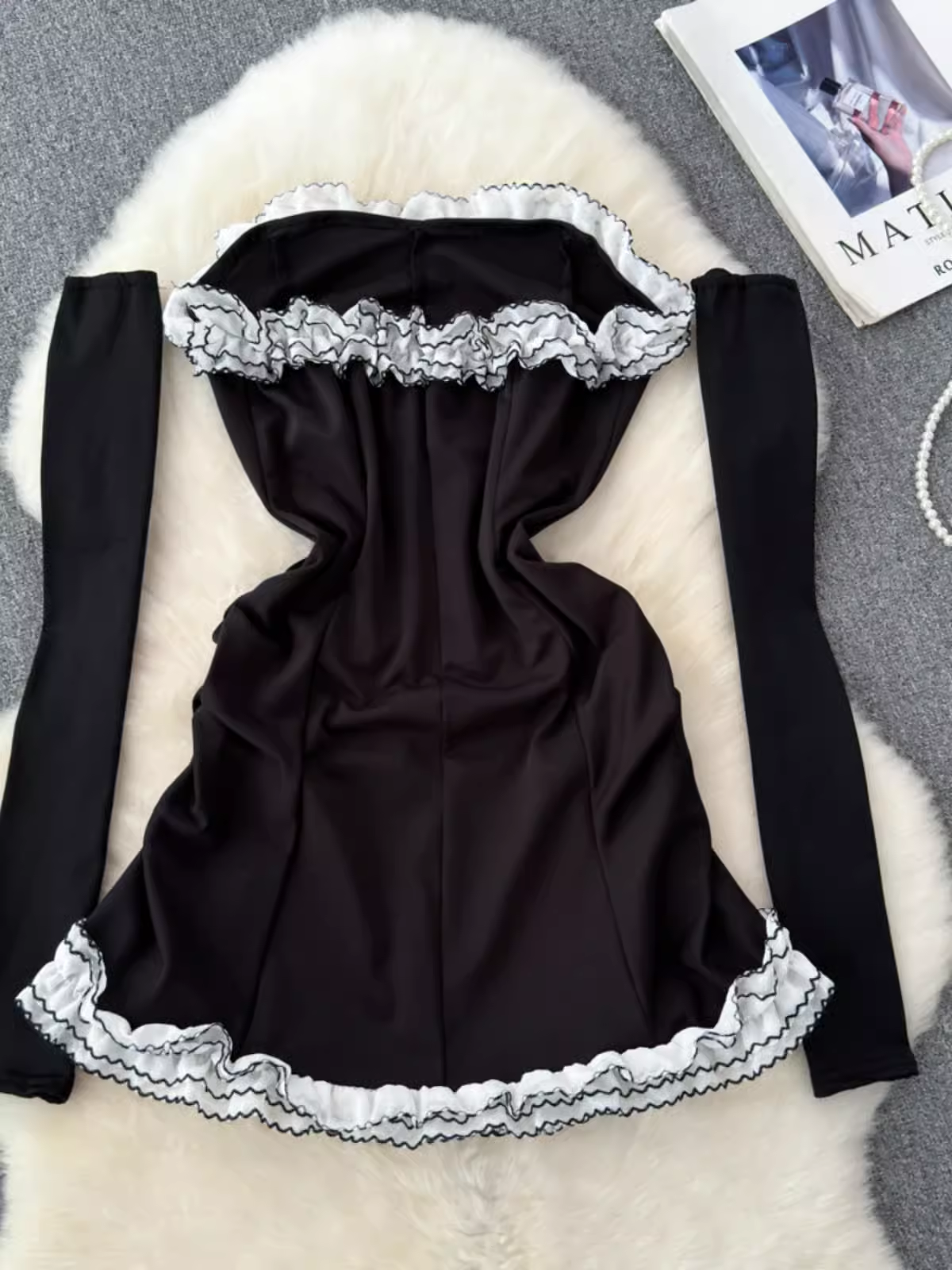 - Sexy Strapless Mini Dress GEU1435
