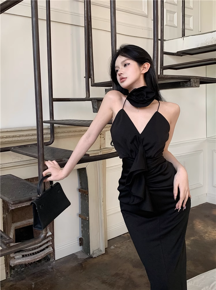 - Black V Neck Long Dress GEU1516