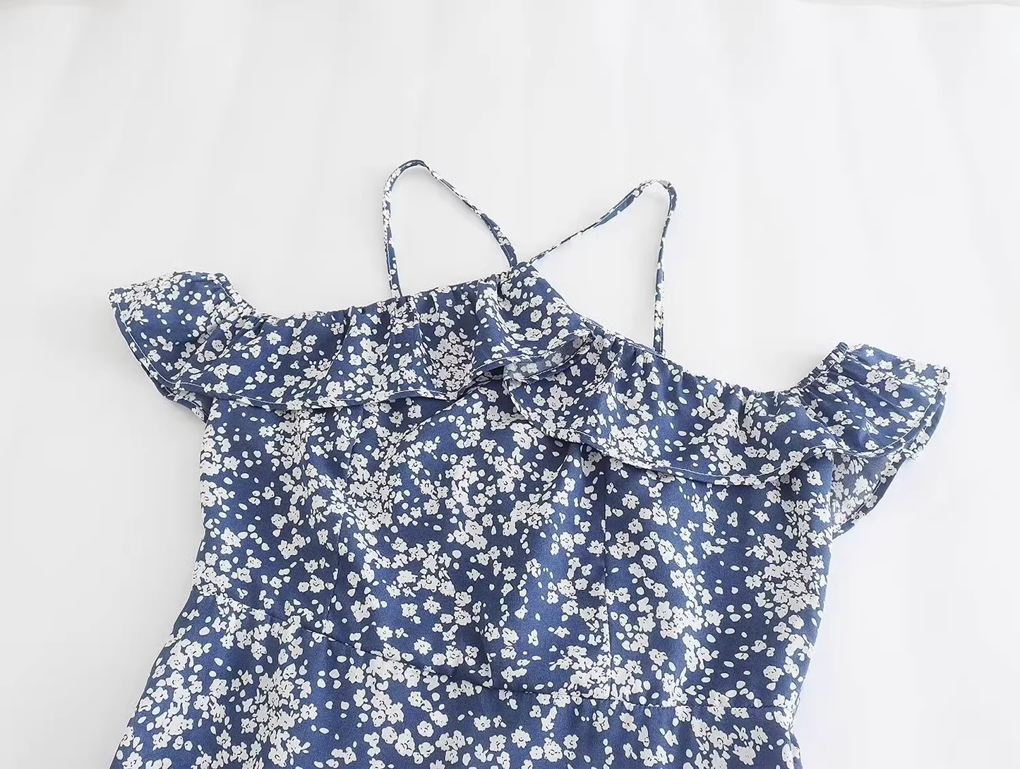 - French retro floral one-shoulder halterneck slim dress GEU474