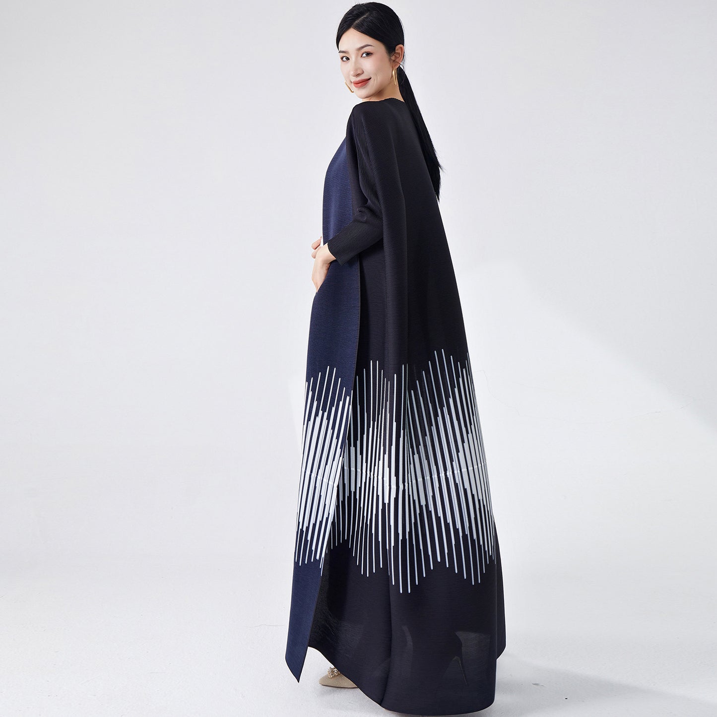 2025 Middle East women's robes are hot, high-end loose large-size cardigan jacket, Muslim decorative robe