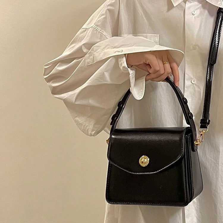 VMTVR 2025 Retro small square bag 2025 spring and summer new high-end handbag niche design messenger bag women's underarm bag