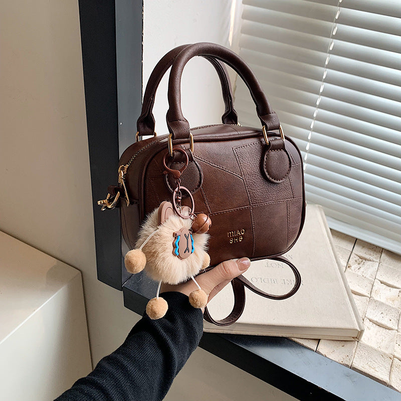 VMTVR 2025 Premium retro Maillard handbag handbag women's popular new popular shoulder messenger small square bag