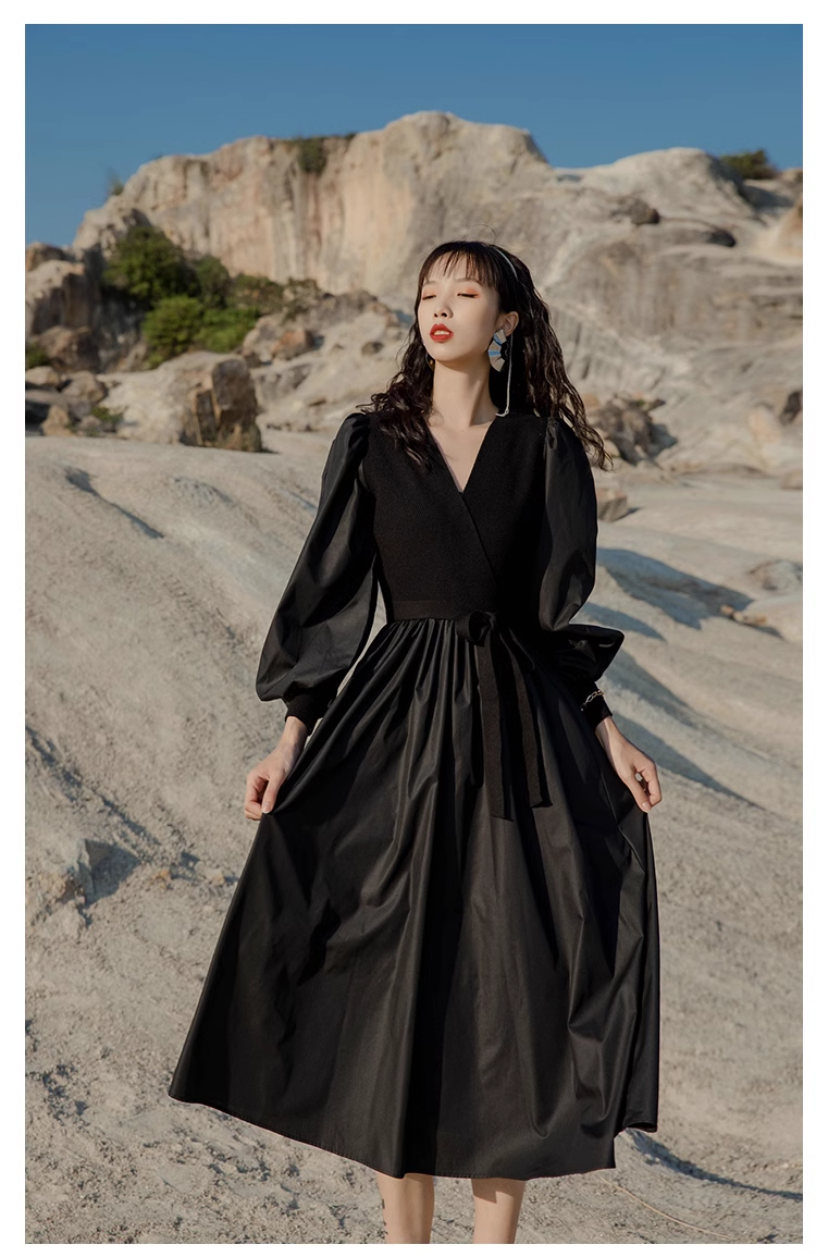- Knitted patchwork black v-neck long-sleeved dress GEU1137