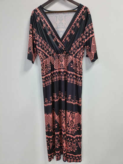 Plus Size Boho Dress, Women's Plus Geometric Print V Neck Short Sleeve Maxi Dress