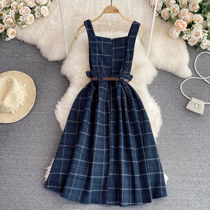 - Plaid suspender dress retro style in autumn and winter GEU838