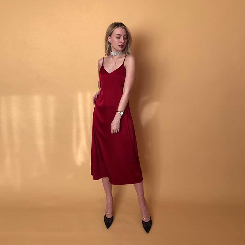 Sexy V Neck Spaghetti Strap Stain Dresses Women Backless Party Dress 2022 New Elegant Fashion Solid Streetwear Midi Length Dress