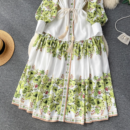 - Autumn New French Retro Lapel Lantern Sleeve Printed Dress GEU537