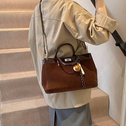 VMTVR 2025 Retro bag women's large-capacity armpit bag popular new casual messenger bag portable work commuter tote bag