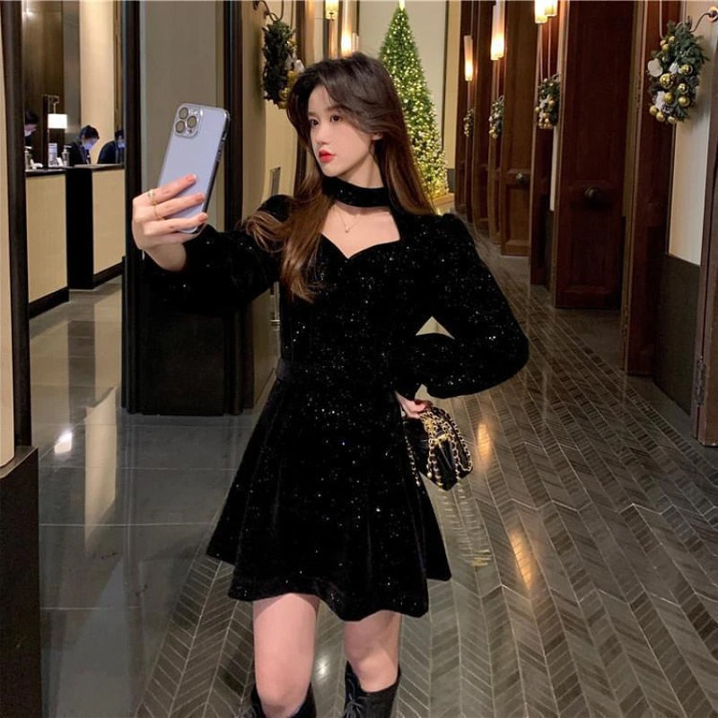 Women's Christmas party red gold velvet mini dress fall and winter new velvet design sense of temperament small black dress