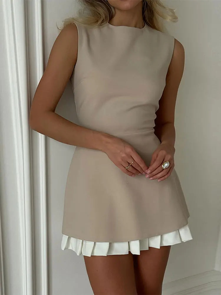 vmtvr  -  Two-Tone Sleeveless Pleated Short Dress