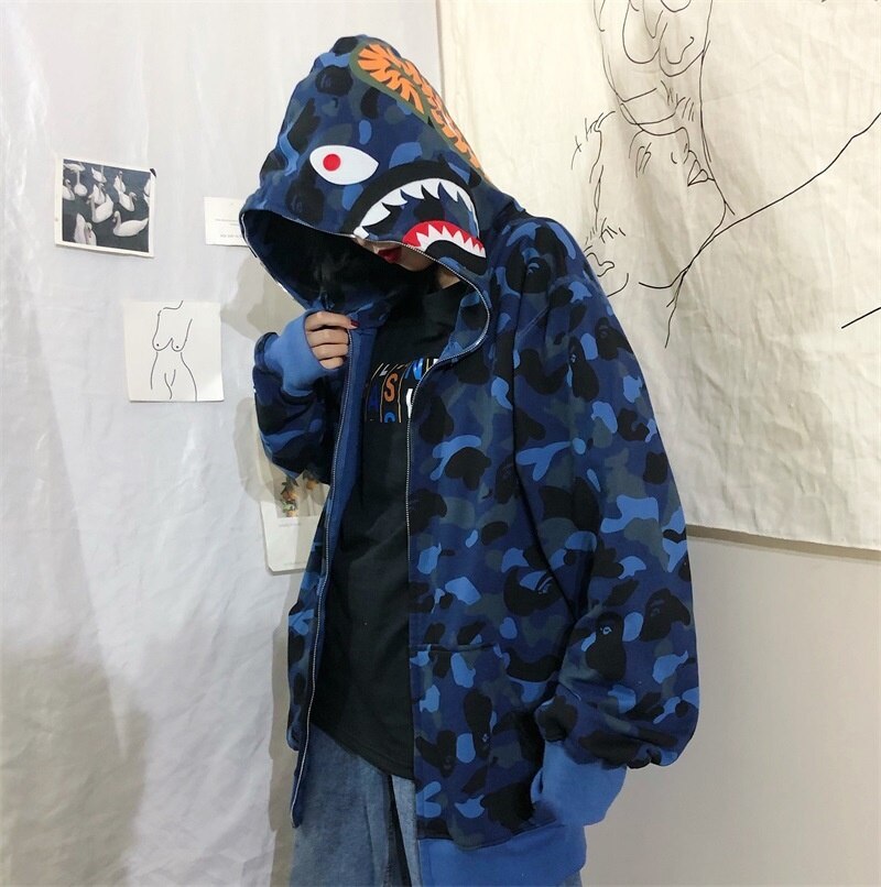 - Japanese Shark Camouflage Hoodies Women Men Sweatshirts Female Early Autumn Harajuku Hip-Hop Loose Couple Leisure Couples Hoodie