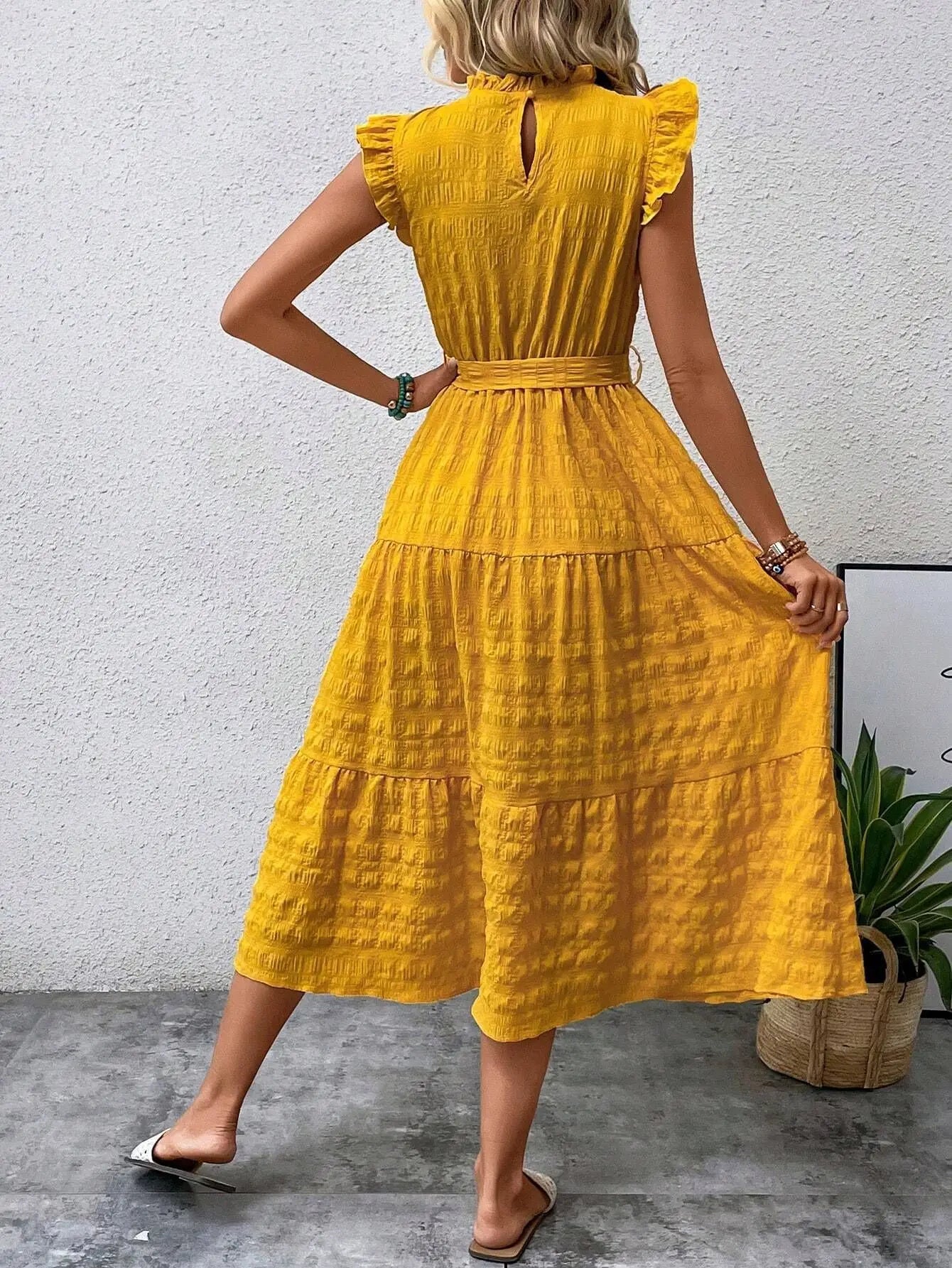 vmtvr  -  Ladies summer new fashion ruffled flying sleeves lace-up textured dress Office Lady dress