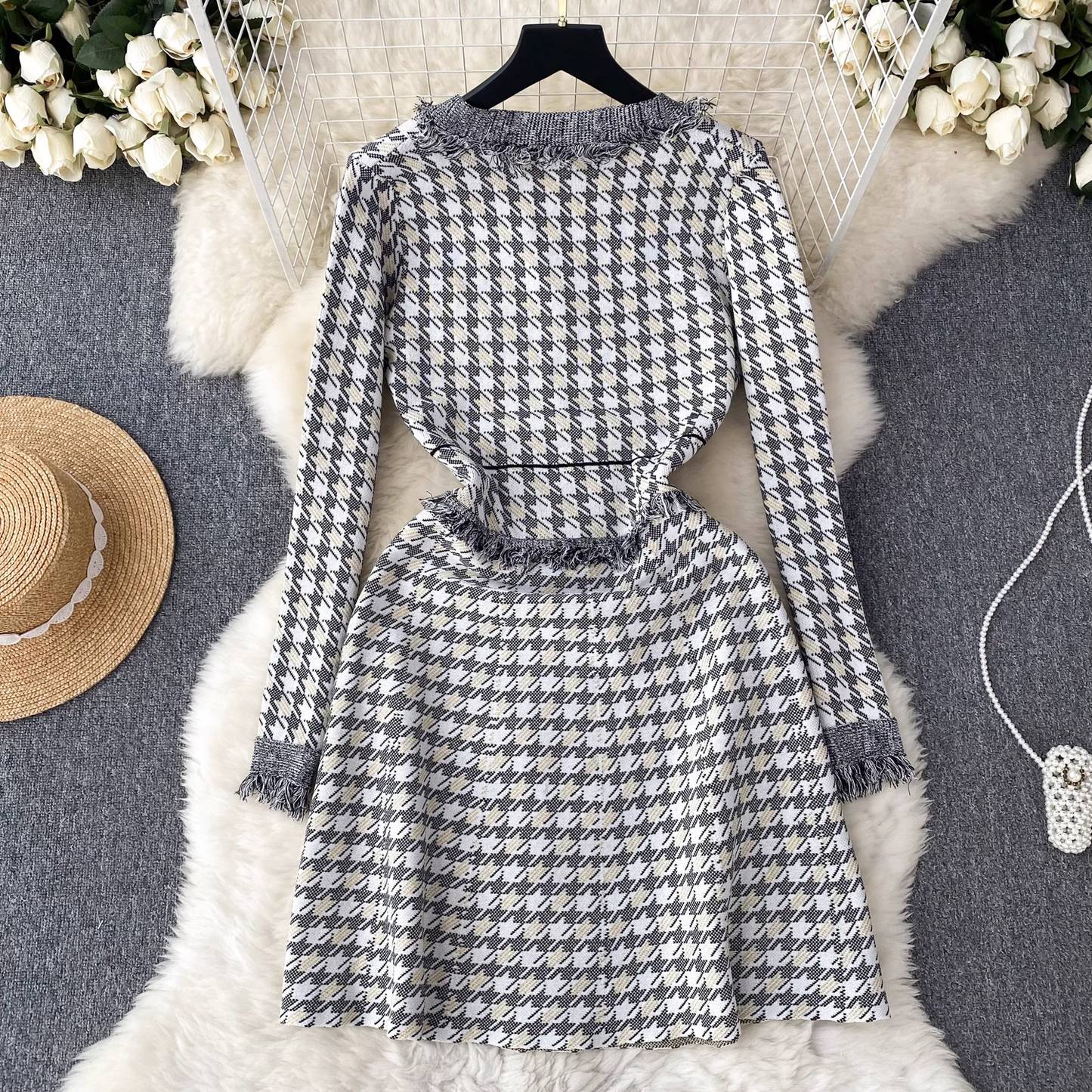 - Women's high-end plaid knitted dress in autumn and winter GEU445